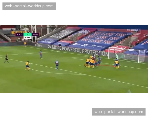 “埃弗顿定位球教练因家庭原因离队，助理教练临时接管相关训练”