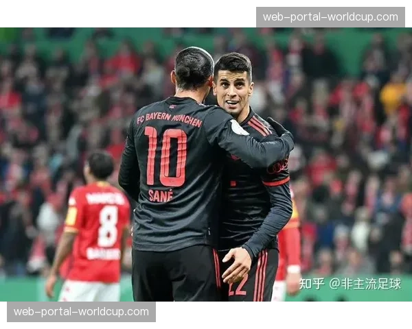 VAR语音播报测试：巴黎对阵图卢兹成历史性时刻