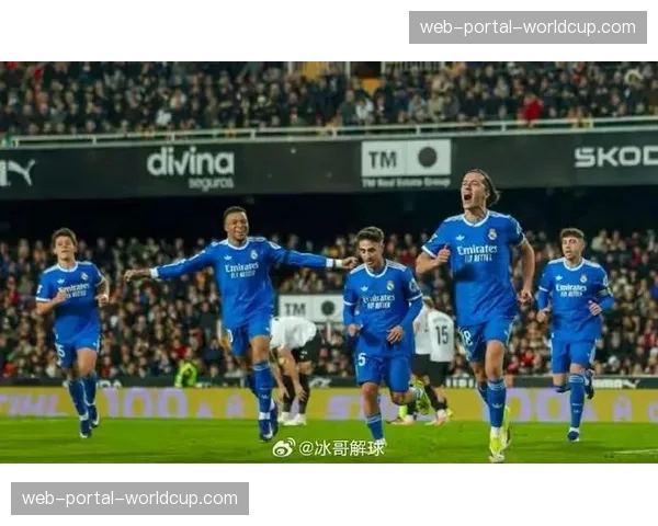 “西甲第32轮前瞻：皇马客战贝蒂斯，姆巴佩冲击金靴关键战”